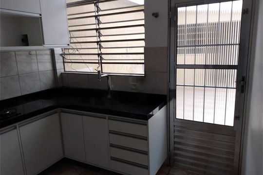 Casa à venda com 3 quartos, 90m² em Socorro, São Paulo