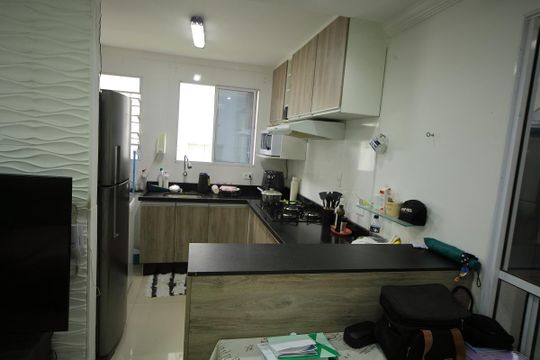Cozinha  de apartamento à venda com 2 quartos, 48m² em Nova Petrópolis, São Bernardo do Campo
