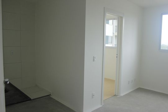Sala  de apartamento para alugar com 2 quartos, 34m² em Centro, Guarulhos