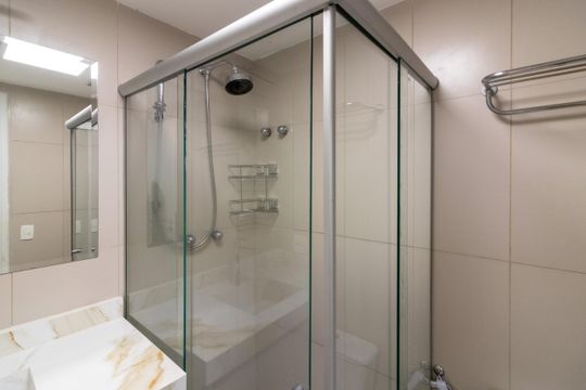 Banheiro de apartamento para alugar com 1 quarto, 38m² em Planalto Paulista, São Paulo