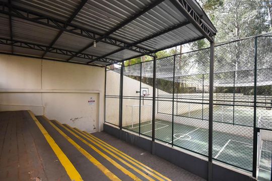 Quadra de apartamento à venda com 2 quartos, 68m² em Jardim Henriqueta, Taboão da Serra