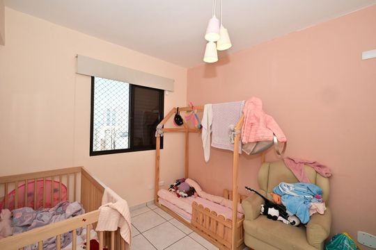 Quarto 1 de apartamento à venda com 2 quartos, 68m² em Jardim Henriqueta, Taboão da Serra