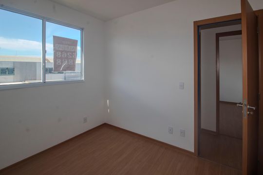 Quarto 2 de apartamento para alugar com 2 quartos, 40m² em Cavalhada, Porto Alegre