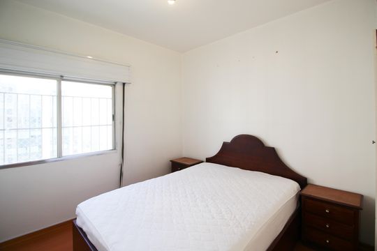 Quarto 1 de apartamento para alugar com 2 quartos, 76m² em Vila Olímpia, São Paulo
