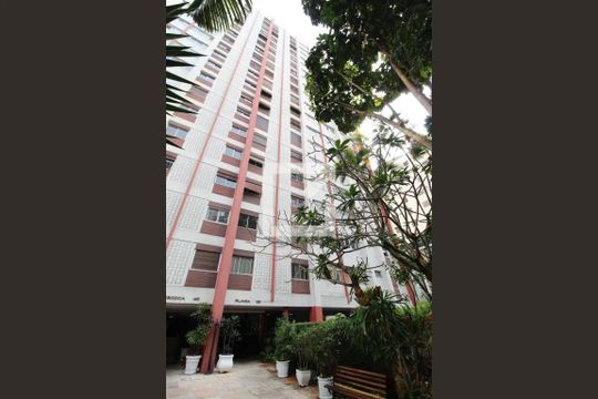 Fachada de apartamento para alugar com 2 quartos, 76m² em Vila Olímpia, São Paulo