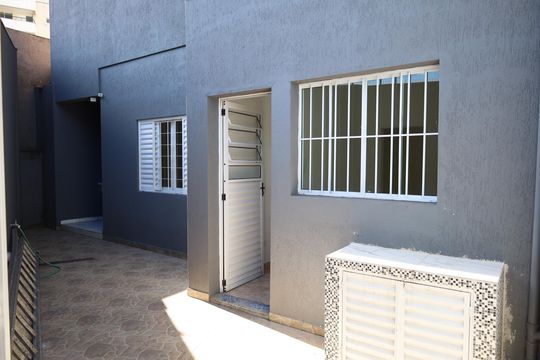 Casa para alugar com 1 quarto, 40m² em Vila Campo Grande, São Paulo