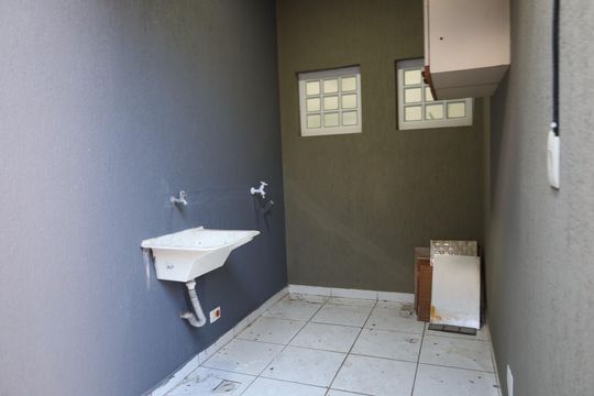 Casa para alugar com 1 quarto, 40m² em Vila Campo Grande, São Paulo