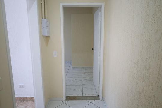 Casa para alugar com 1 quarto, 40m² em Vila Campo Grande, São Paulo