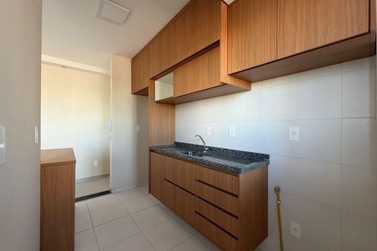 Cozinha de apartamento para alugar com 2 quartos, 55m² em Parque Industrial, São José dos Campos