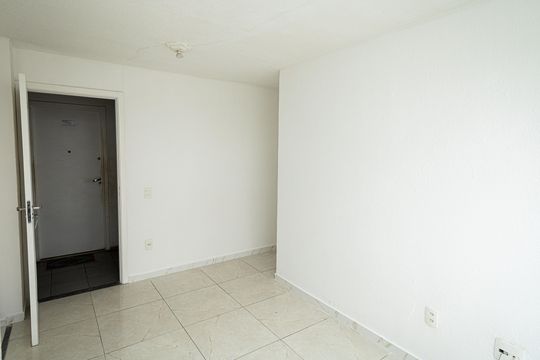 Sala de apartamento para alugar com 2 quartos, 41m² em Campo Grande, Rio de Janeiro