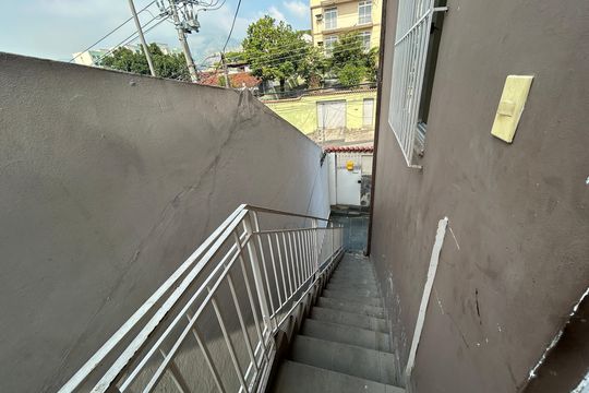 Escada de casa à venda com 2 quartos, 70m² em Méier, Rio de Janeiro