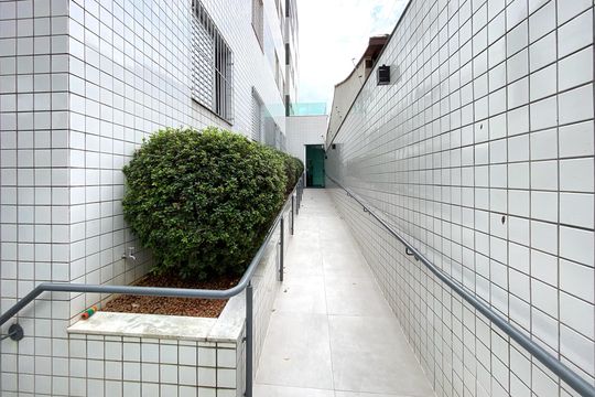 Entrada de apartamento à venda com 3 quartos, 157m² em Santa Ines, Belo Horizonte