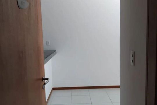 Entrada de apartamento para alugar com 1 quarto, 51m² em Caminho das Árvores, Salvador