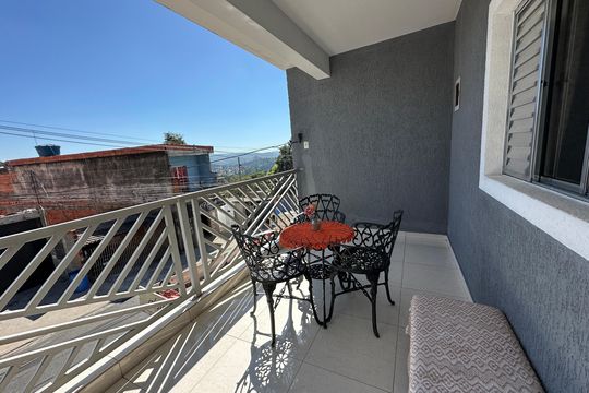 Varanda de casa à venda com 2 quartos, 144m² em Cidade São Pedro - Gleba A, Santana de Parnaíba