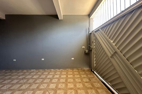 Garagem de casa à venda com 2 quartos, 144m² em Cidade São Pedro - Gleba A, Santana de Parnaíba