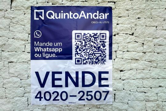 Placa de apartamento para alugar com 2 quartos, 92m² em Copacabana, Rio de Janeiro