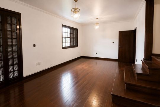 Sala de casa para alugar com 5 quartos, 540m² em Partenon, Porto Alegre