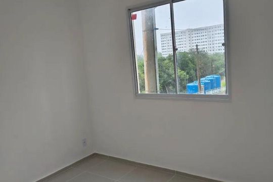 Quarto de apartamento para alugar com 2 quartos, 46m² em Jardim das Margaridas, Salvador