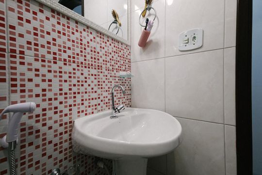 Banheiro de casa à venda com 2 quartos, 300m² em Parque Cisper, São Paulo