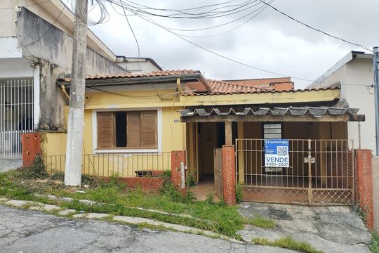 Fachada de casa para alugar com 2 quartos, 180m² em Casa Verde Alta, São Paulo