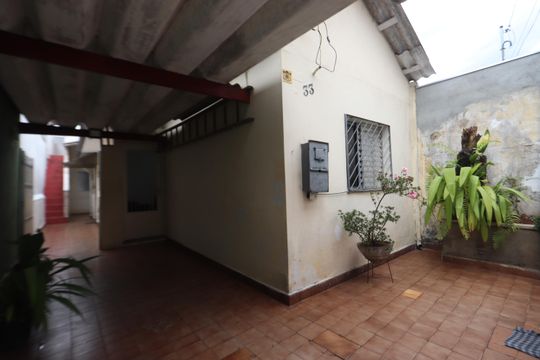Garagem de casa à venda com 2 quartos, 120m² em Chácara Belenzinho, São Paulo