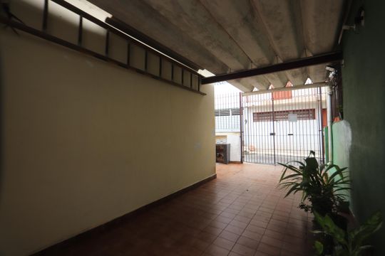Garagem de casa à venda com 2 quartos, 120m² em Chácara Belenzinho, São Paulo