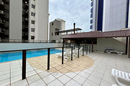 Área comum - Piscina de apartamento para alugar com 4 quartos, 260m² em Agronômica, Florianópolis