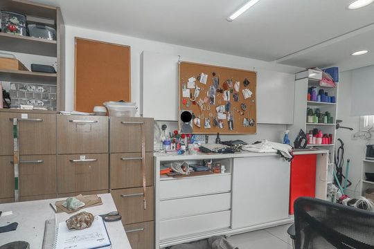 Sala de casa à venda com 2 quartos, 500m² em Vila Jardim, Porto Alegre