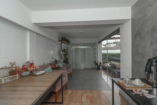 Cozinha de casa à venda com 2 quartos, 500m² em Vila Jardim, Porto Alegre