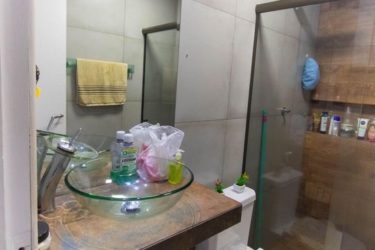 Banheiro 2 de apartamento à venda com 3 quartos, 113m² em Icaraí, Niterói