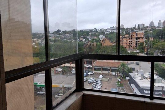 Varanda de apartamento para alugar com 1 quarto, 47m² em Boa Vista, Porto Alegre
