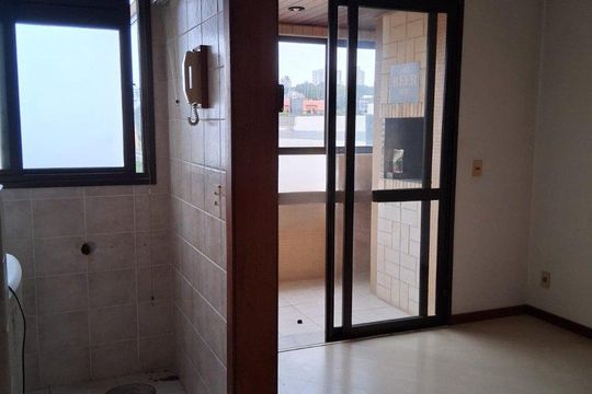 Sala de apartamento para alugar com 1 quarto, 47m² em Boa Vista, Porto Alegre