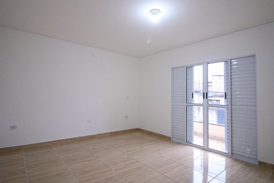 Casa para alugar com 2 quartos, 110m² em Parque Sao Rafael, São Paulo