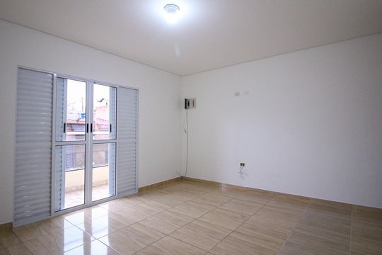 Casa para alugar com 2 quartos, 110m² em Parque Sao Rafael, São Paulo