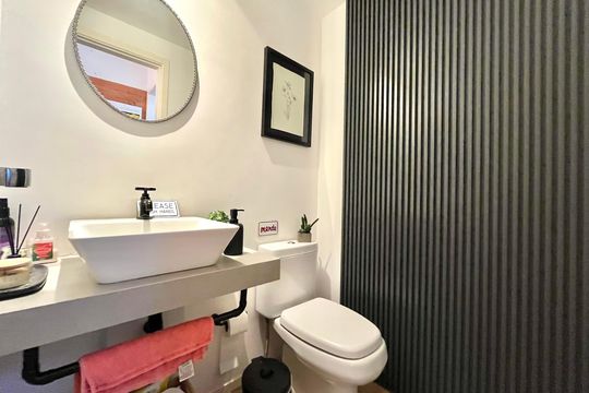 Lavabo de apartamento à venda com 2 quartos, 77m² em Jardim Prudência, São Paulo