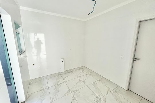 Cozinha de casa de condomínio à venda com 3 quartos, 124m² em Jardim Santa Ines, São Paulo