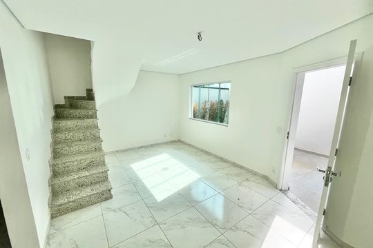 Casa de Condomínio à venda com 3 quartos, 124m² em Jardim Santa Ines, São Paulo