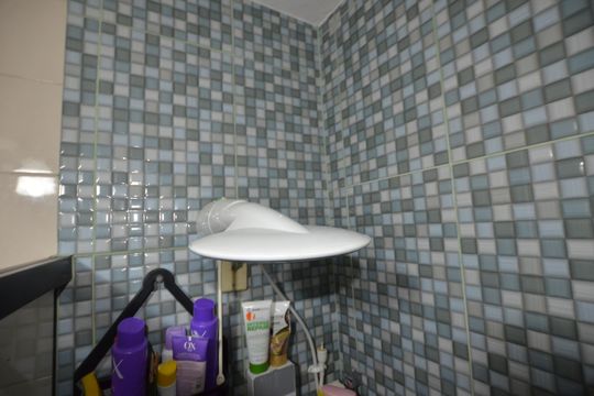 Banheiro de apartamento à venda com 2 quartos, 63m² em Jardim Sulacap, Rio de Janeiro