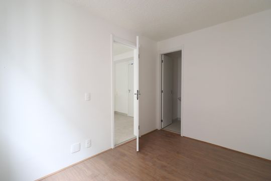 Quarto de apartamento para alugar com 1 quarto, 28m² em Parque Industrial Tomas Edson, São Paulo
