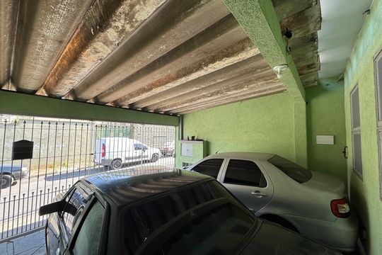 Garagem de casa para alugar com 5 quartos, 339m² em Jaguaribe, Osasco
