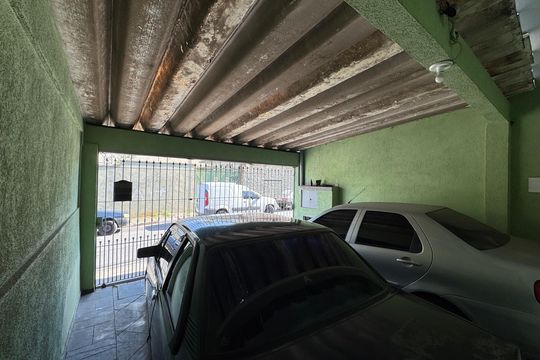Garagem de casa para alugar com 5 quartos, 339m² em Jaguaribe, Osasco