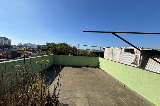 Sacada de casa para alugar com 5 quartos, 339m² em Jaguaribe, Osasco