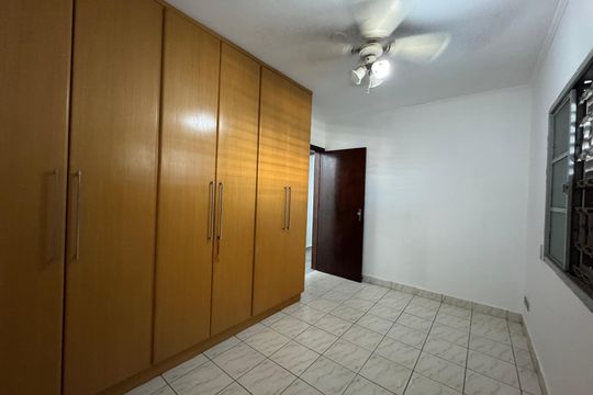 Quarto 3 de casa para alugar com 5 quartos, 339m² em Jaguaribe, Osasco
