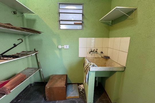 Área de Serviço de casa para alugar com 5 quartos, 339m² em Jaguaribe, Osasco