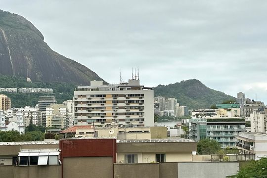 Apartamento à venda com 3 quartos, 135m² em Lagoa, Rio de Janeiro