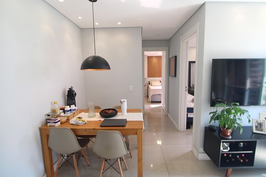 Sala de apartamento à venda com 2 quartos, 49m² em Del Castilho, Rio de Janeiro