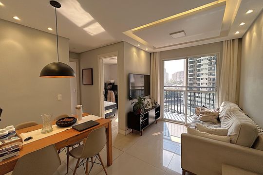 Sala de apartamento à venda com 2 quartos, 49m² em Del Castilho, Rio de Janeiro