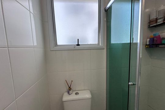 Banheiro da Suíte de apartamento à venda com 3 quartos, 68m² em Jardim Tupanci, Barueri
