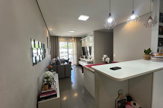 Apartamento à venda com 3 quartos, 68m² em Jardim Tupanci, Barueri