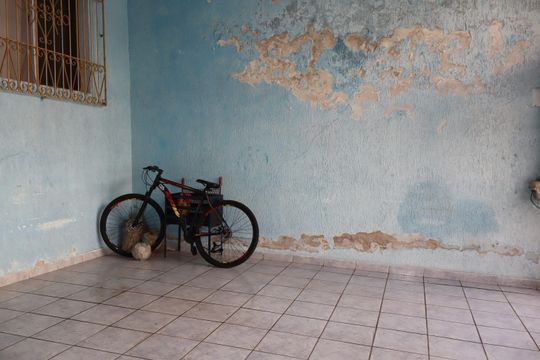 Garagem de casa à venda com 3 quartos, 130m² em Vila Nova Utinga, São Paulo